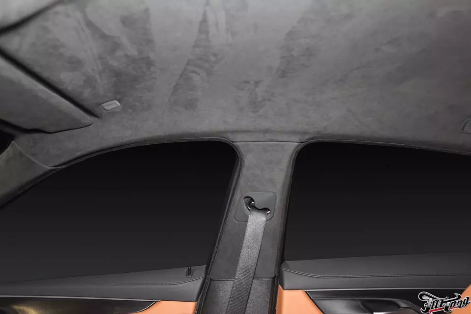 BMW X6. Окрас и установка бамперов, перетяжка потолка в алькантару.